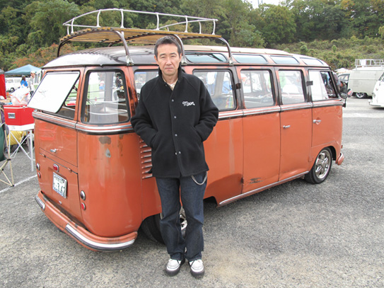 ヤマダ1956タイプ２デラックス23W・サンバ(ワーゲンバス)